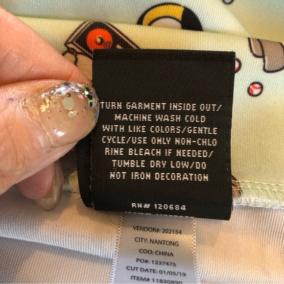 🌈 6/$60, BT21 Icons Anime Skater Skirt, Pockets, Aqua, Medium - Picture 5 of 9